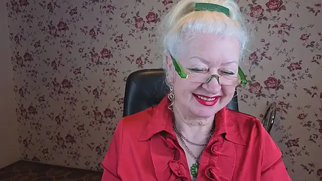 Snapshot of Maya_Mayflower chatting on 14, 12, 2025 Maya Mayflower online show from 14, 12, 2025