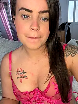 Snapshot of Sophie_23XX chatting on 11, 10, 2025 Sophie 23XX online show from 11, 10, 2025