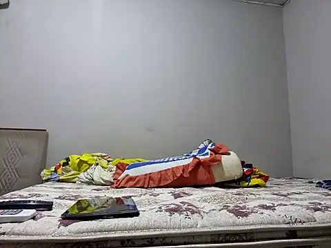 Snapshot of karlossan24 chatting on 8, 3, 2026 karlossan24 online show from 8, 3, 2026