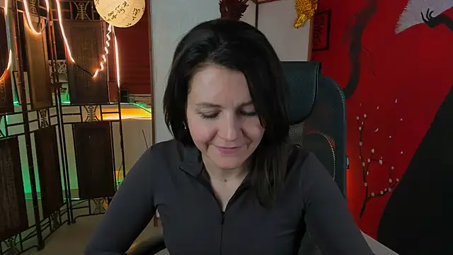 NicoleHitman online show from 17, 3, 2025