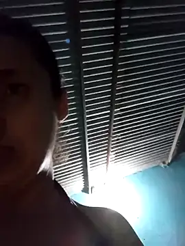 Snapshot of Jenny_gir25 chatting on 5, 3, 2025 Jenny gir25 online show from 5, 3, 2025