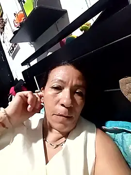 Snapshot of Antonela45 chatting on 10, 5, 2026 Antonela45 online show from 10, 5, 2026