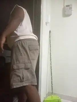 Snapshot of Latte1204 chatting on 13, 4, 2026 Latte1204 online show from 13, 4, 2026