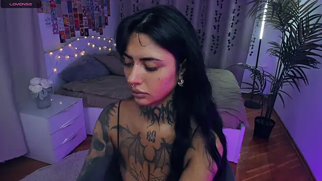 CharimgSabrina online show from 21, 12, 2025