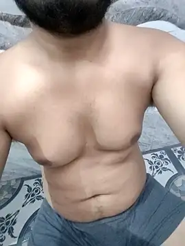 Snapshot of horniestboi chatting on 3, 11, 2025 horniestboi online show from 3, 11, 2025