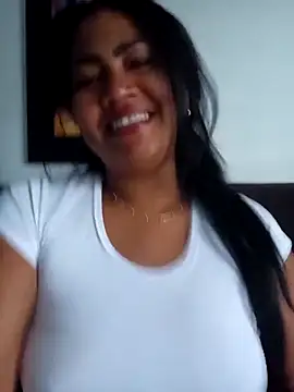 Ariana Rodriguez online show from 7, 10, 2025