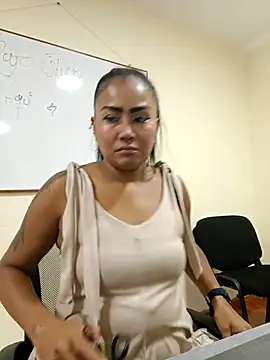 Snapshot of Ariana_Rodriguez chatting on 24, 4, 2026 Ariana Rodriguez online show from 24, 4, 2026