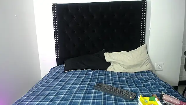 Ayliinn  online show from 14, 3, 2025