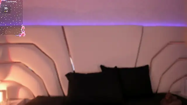 Snapshot of Violeta-Marquez chatting on 3, 7, 2026 Violeta-Marquez online show from 3, 7, 2026