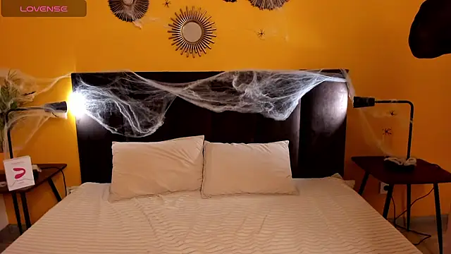 Jessie Curlyy online show from 23, 10, 2025