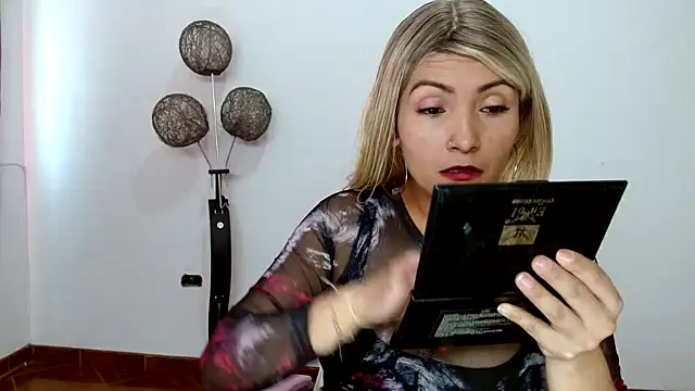 nanis milf online show from 19, 12, 2025