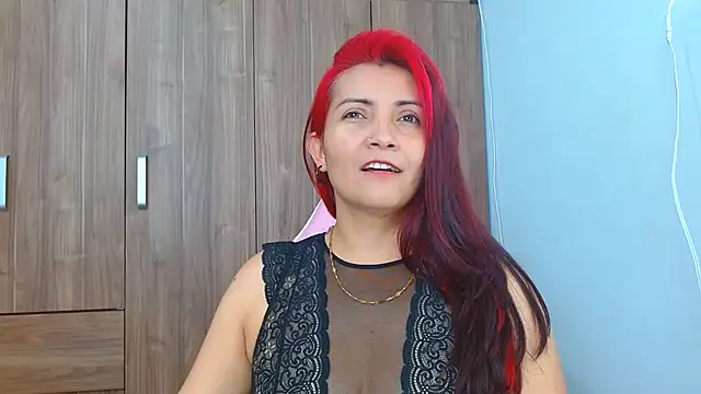 Snapshot of nanis_milf chatting on 2, 7, 2026 nanis milf online show from 2, 7, 2026