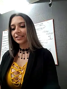 Snapshot of Isabella_Varella chatting on 18, 3, 2025 Isabella Varella online show from 18, 3, 2025