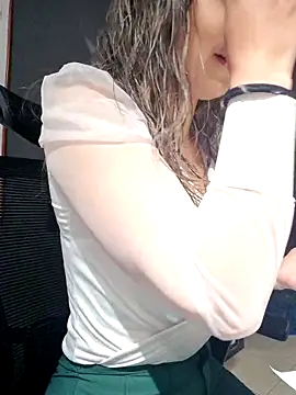 Snapshot of Isabella_Varella chatting on 29, 10, 2025 Isabella Varella online show from 29, 10, 2025