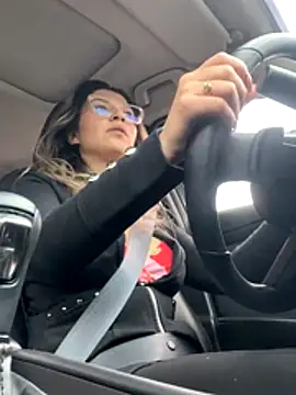 Snapshot of Isabella_Varella chatting on 26, 11, 2025 Isabella Varella online show from 26, 11, 2025