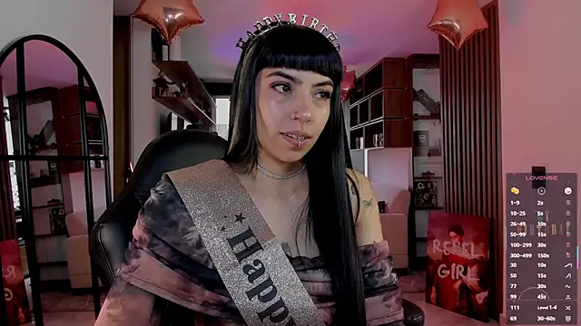 Snapshot of Saraa_Desiree chatting on 19, 2, 2026 Saraa Desiree online show from 19, 2, 2026