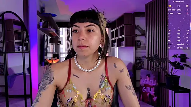 Snapshot of Saraa_Desiree chatting on 27, 3, 2026 Saraa Desiree online show from 27, 3, 2026