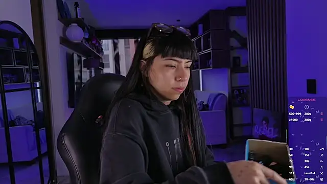 Snapshot of Saraa_Desiree chatting on 15, 4, 2026 Saraa Desiree online show from 15, 4, 2026