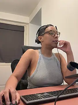 Melia Rayne online show from 24, 2, 2026