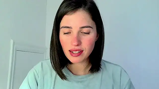 Snapshot of neferutt chatting on 6, 11, 2025 neferutt online show from 6, 11, 2025