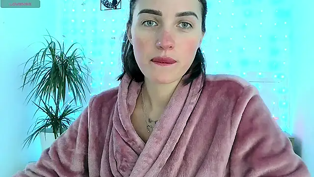 neferutt online show from 22, 11, 2025