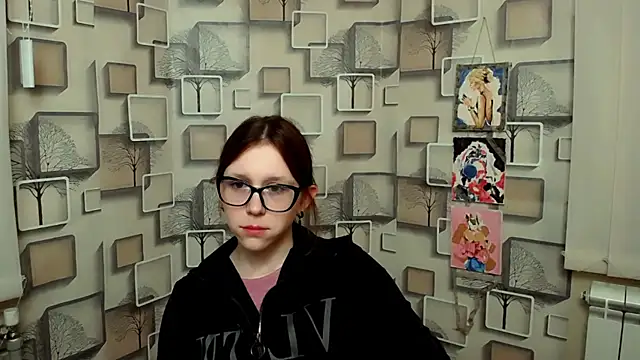 Snapshot of _MiraGold_ chatting on 22, 11, 2025 MiraGold online show from 22, 11, 2025