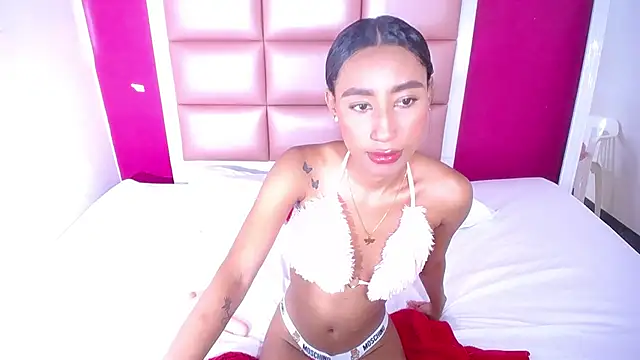 tiny sarah1 online show from 4, 3, 2025