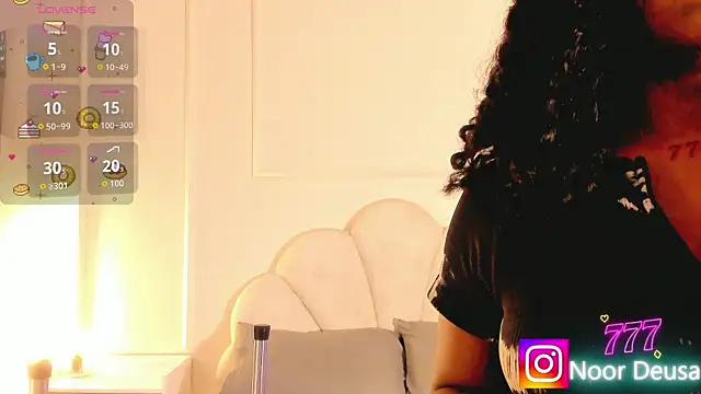 Snapshot of Candaceoweens chatting on 31, 3, 2026 Candaceoweens online show from 31, 3, 2026