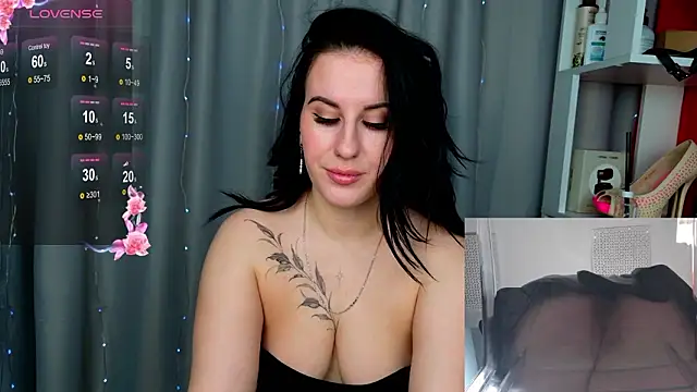 JuliyaMayss online show from 5, 3, 2026