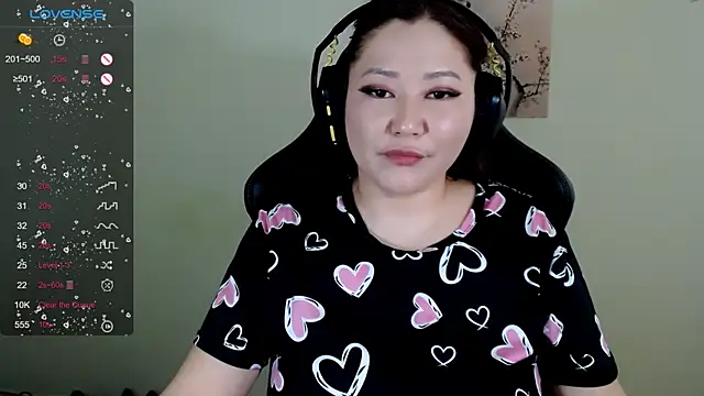 Snapshot of LisaAsianFlower chatting on 24, 4, 2026 LisaAsianFlower online show from 24, 4, 2026