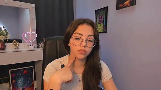 kiki swan online show from 16, 3, 2025