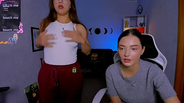 kiki swan online show from 26, 9, 2025