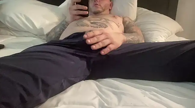 Snapshot of Thegreatwhitepipe chatting on 18, 3, 2025 Thegreatwhitepipe online show from 18, 3, 2025