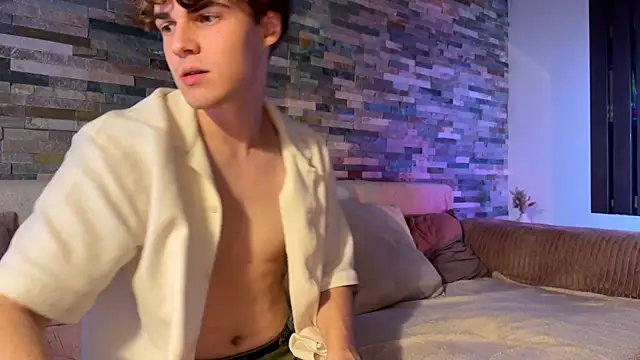 Aurora 5 online show from 25, 11, 2025