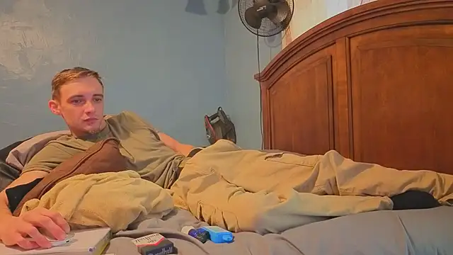 Snapshot of Ilovepussy1911 chatting on 31, 3, 2026 Ilovepussy1911 online show from 31, 3, 2026