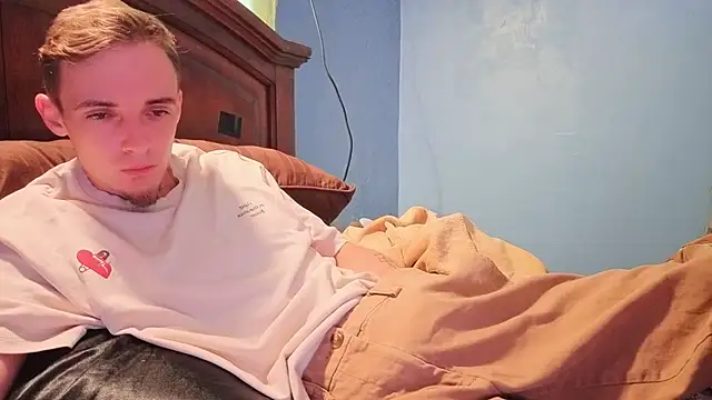 Snapshot of Ilovepussy1911 chatting on 3, 4, 2026 Ilovepussy1911 online show from 3, 4, 2026