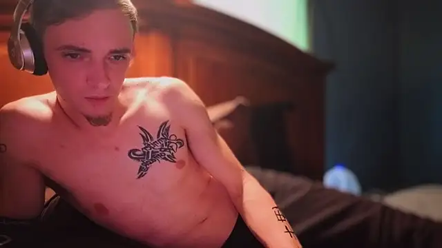 Snapshot of Ilovepussy1911 chatting on 8, 4, 2026 Ilovepussy1911 online show from 8, 4, 2026