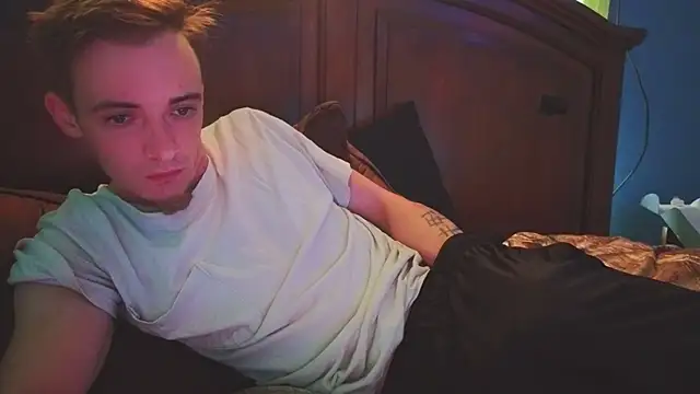 Snapshot of Ilovepussy1911 chatting on 9, 4, 2026 Ilovepussy1911 online show from 9, 4, 2026