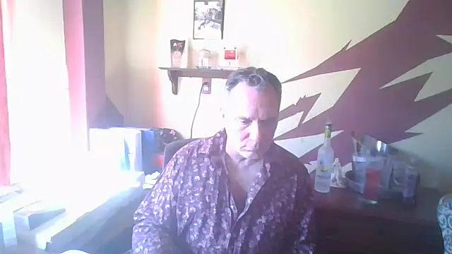 Snapshot of HunkofRock chatting on 10, 4, 2026 HunkofRock online show from 10, 4, 2026