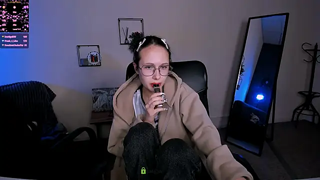 mona cloud online show from 14, 9, 2025