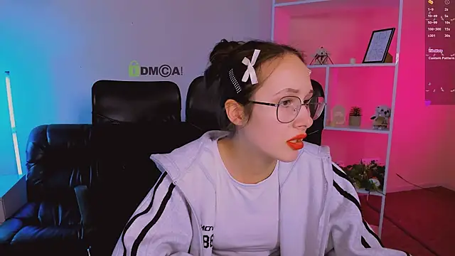 mona cloud online show from 27, 11, 2025