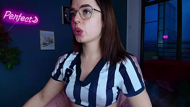 Snapshot of Perfect_Moans chatting on 3, 4, 2026 Perfect Moans online show from 3, 4, 2026