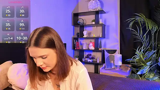 Snapshot of LisaBaillea chatting on 15, 3, 2025 LisaBaillea online show from 15, 3, 2025