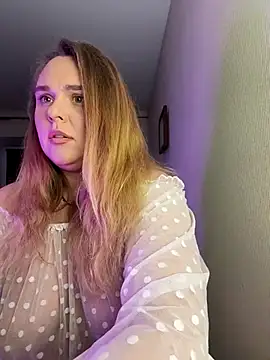 Juicy PeachLux online show from 22, 9, 2025