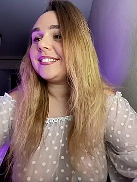 Juicy PeachLux online show from 30, 9, 2025