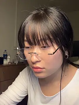 Snapshot of 214Jun chatting on 18, 11, 2025 214Jun online show from 18, 11, 2025