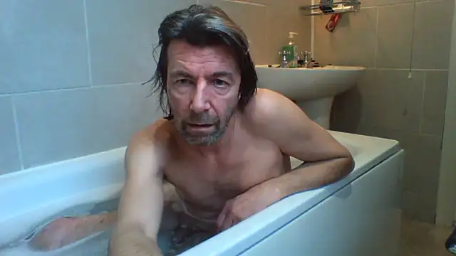Snapshot of Grower_and_shower chatting on 25, 2, 2026 Grower and shower online show from 25, 2, 2026