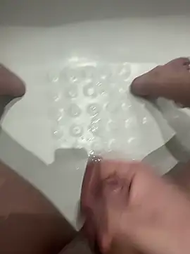 Snapshot of chrisssssss24 chatting on 7, 3, 2025 chrisssssss24 online show from 7, 3, 2025