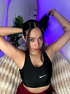  Emily Thompson  online show from 2, 11, 2025