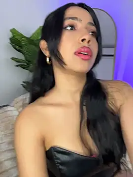  Emily Thompson  online show from 22, 6, 2026
